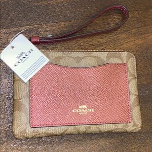 Coach clutch/ wristlet
